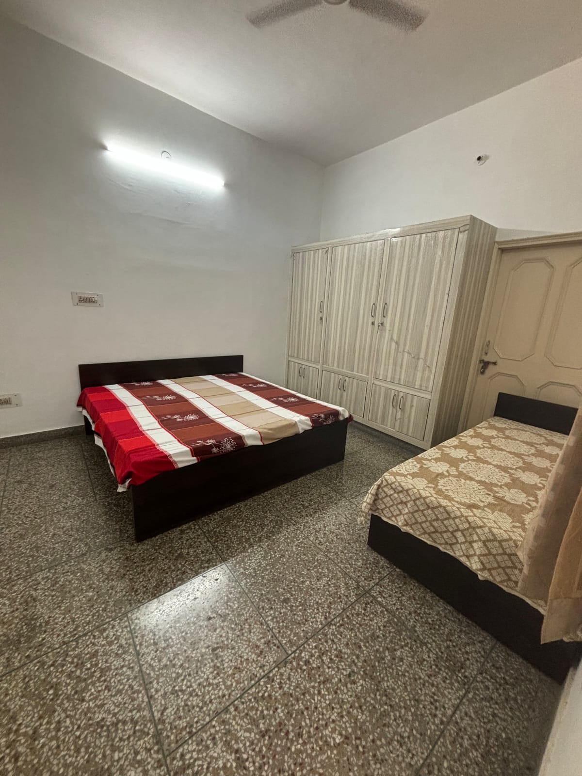 Hostel Room 2